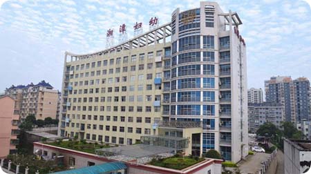 HJ北斗衛(wèi)星授時NTP網(wǎng)絡時間服務器圓滿完成對湘潭婦幼保健院的交付工作并投入運行